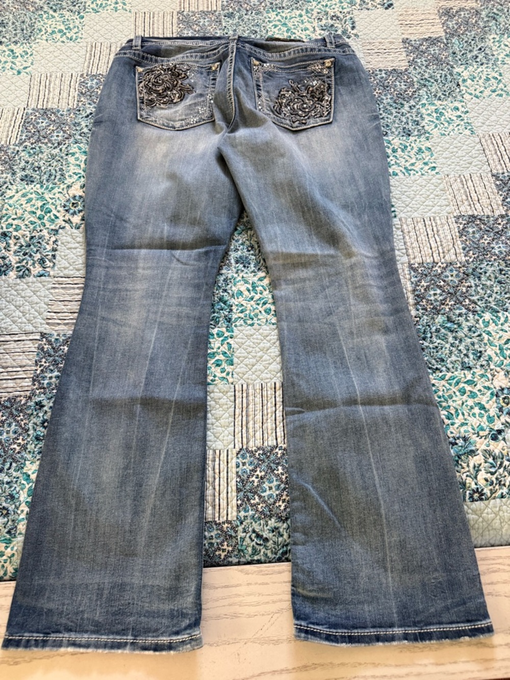 Miss Me Blue Wash Mid Rise Easy Boot Leg Jeans - Picture 2 of 5